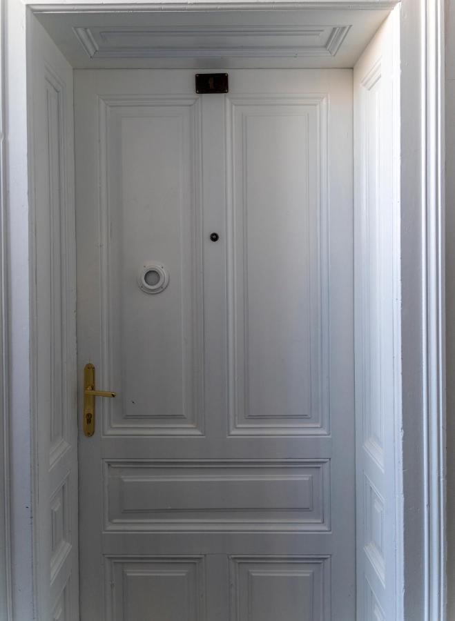 City Appartement Wagram Am Hauptbahnhof Sankt Poelten Exterior foto
